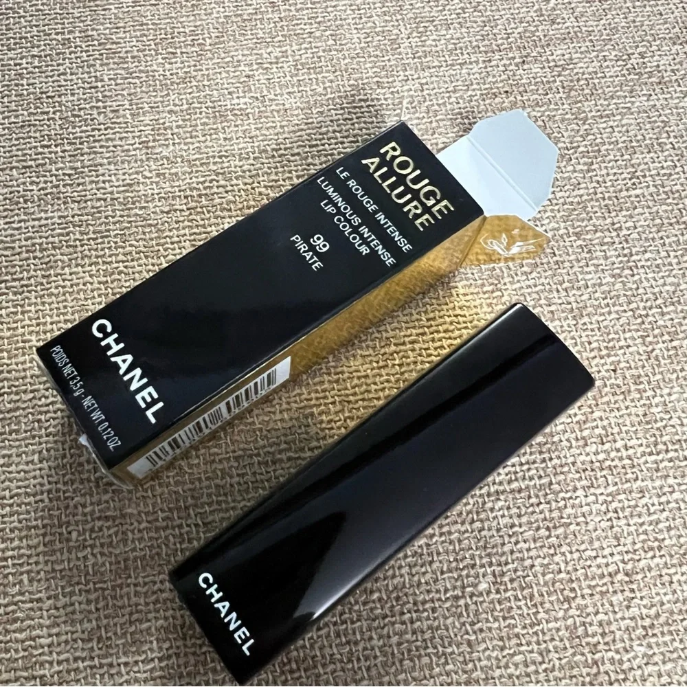 Chanel Rouge Allure Luminous Intense Lip Colour